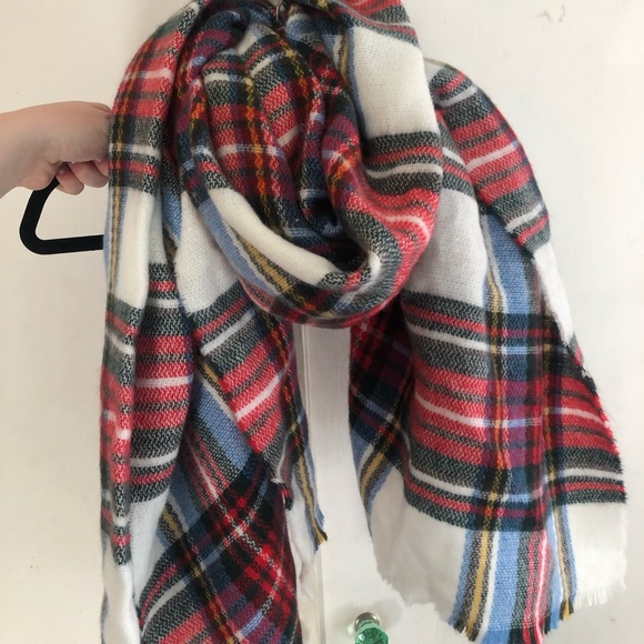 LOFT Accessories - ✨oversized loft scarf - great for fall/winter!